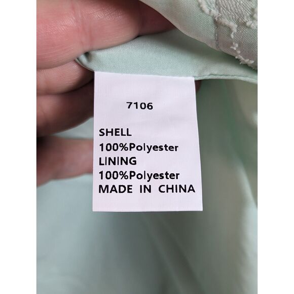 PRETTY GARDEN Boho Artsy Cottage Jacquard Floral Shirt Green Feminine Large NWT - Picture 7 of 8